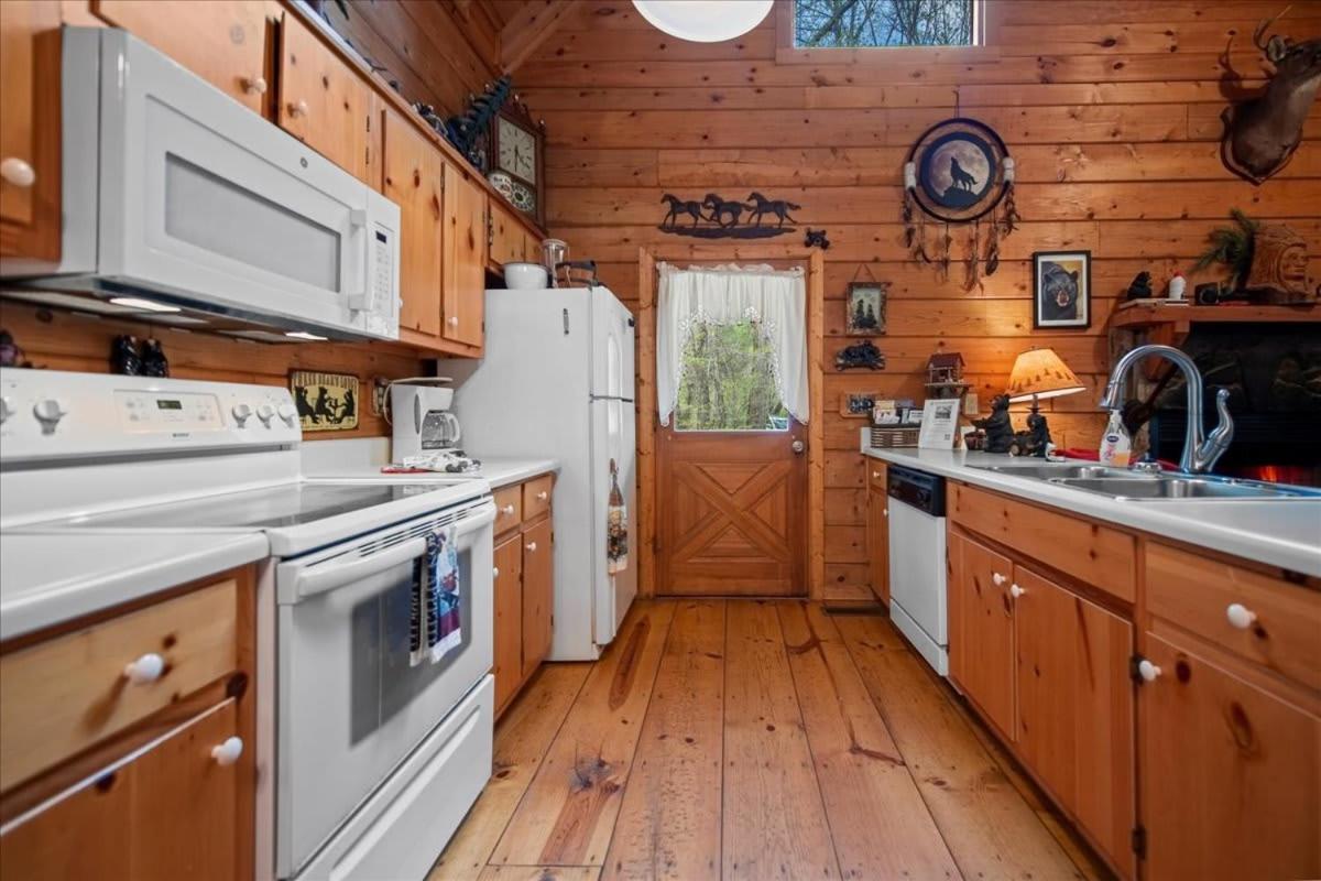 Вілла Cozy Cabin Beside Briar Creek, Fire Pit, Wifi Елліджей Екстер'єр фото
